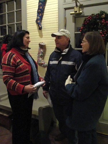 2010-12-05 Rev. Pat came all the way from Philadelphia for the tree lighting, talking with Bill & Pat. DSC08153.jpg